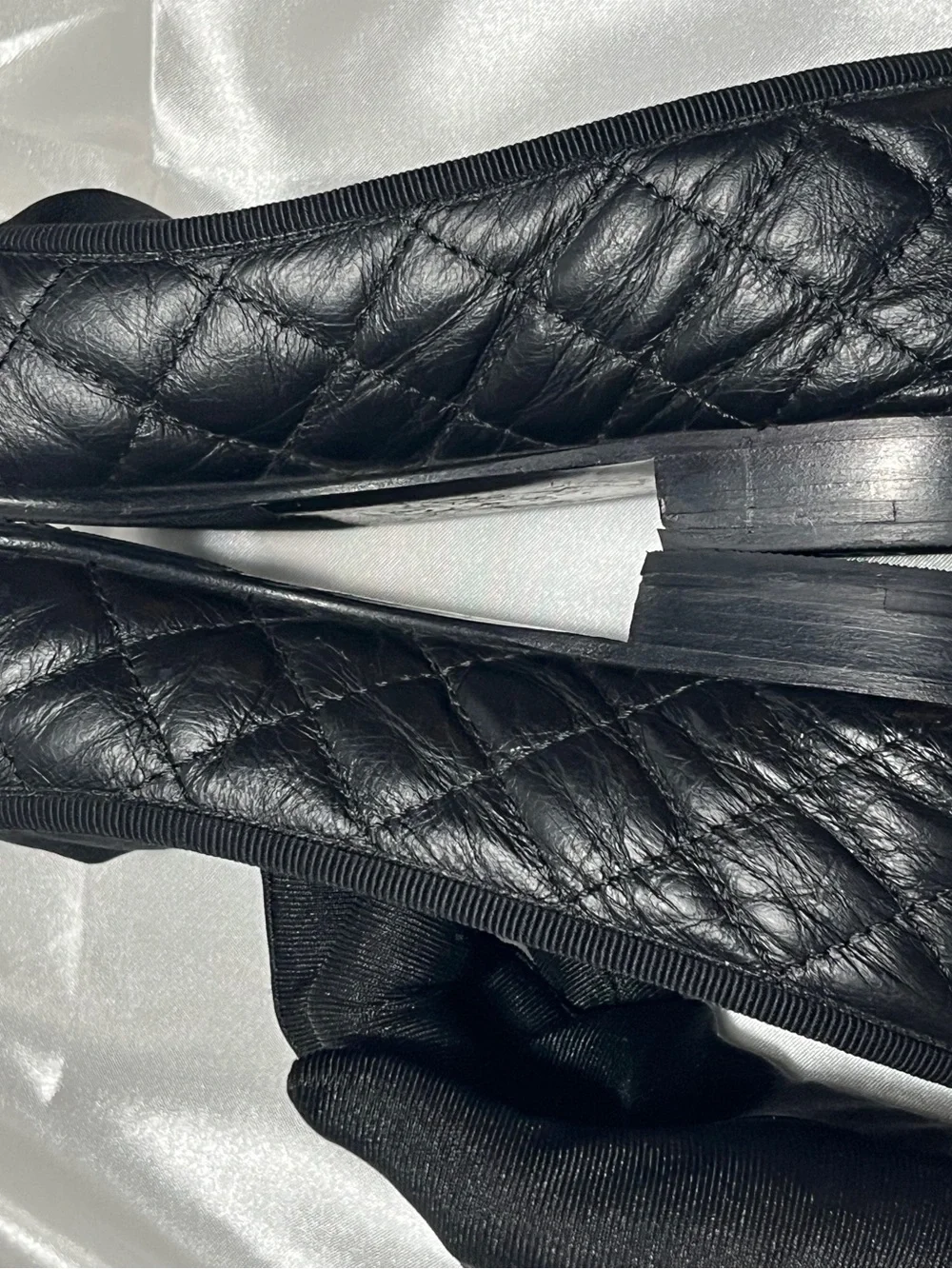 CHANEL Black Quilted Leather CC Logo Ballet Flats
